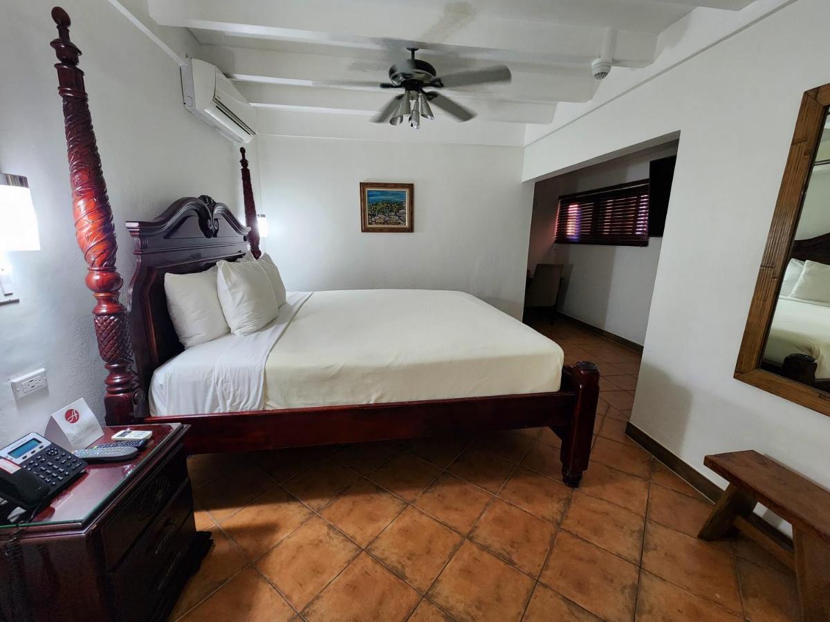 Altamont West Hotel Montego Bay Exteriör bild
